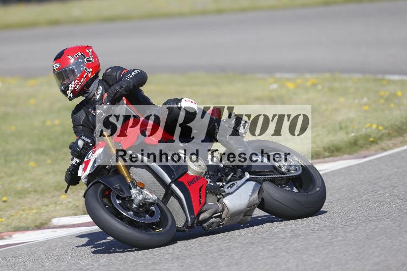 /06 08.04.2026 Cornu Master School ADR/Gruppe blau/40